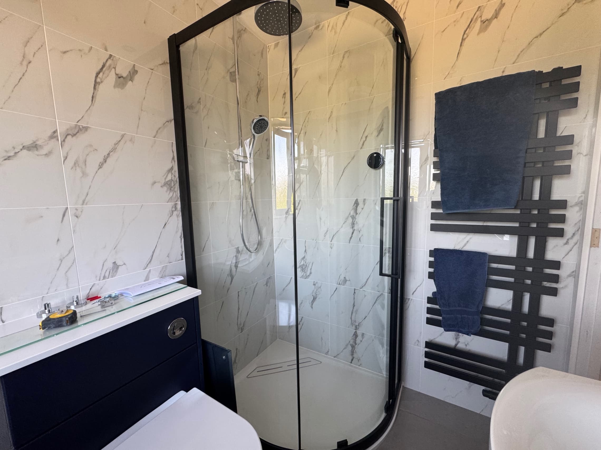 Bathroom Renovations work in Hurst by Larimar Bathrooms — photo 6